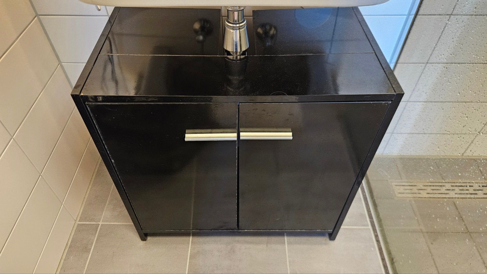 Zwarte badkamerkastjes - overbodig i.v.m. verhuizing, Ophalen, (Half)hoge kast, Gebruikt, 50 tot 100 cm