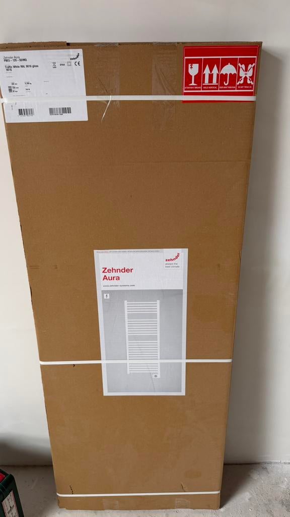 Zehnder Aura elektrische handdoek verwarming, Ophalen, 500 tot 800 watt, Radiator, Nieuw