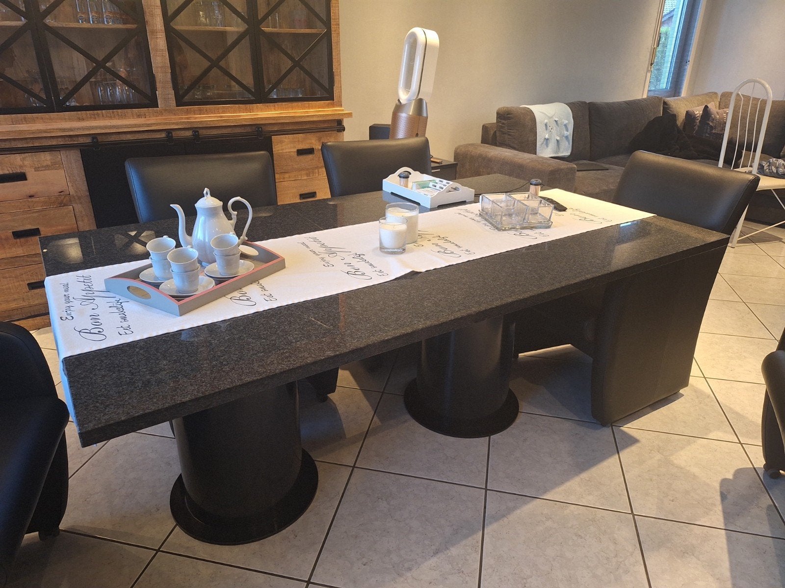 Goed onderhouden marmer/graniet tafel, Ophalen of Verzenden, Zo goed als nieuw, Rechthoekig, Overige materialen