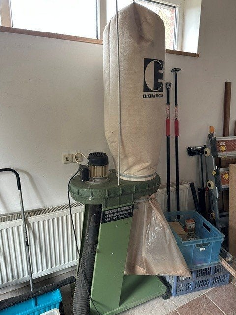 Afzuiginstallatie voor bijv. circelzaag, Ophalen, Gebruikt