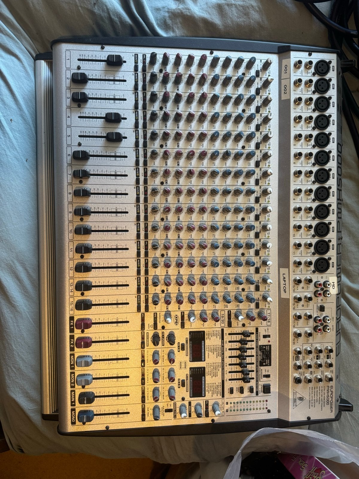 Behringer Europower PMH5000 Powermixer, Ophalen, Gebruikt, 20 kanalen of meer, Microfooningang