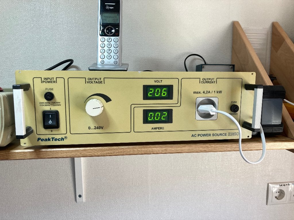 Regelbare AC - powersupply / Variac, Ophalen of Verzenden