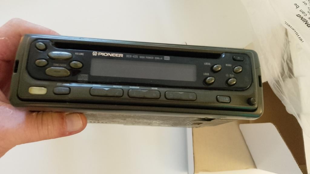 pioneer cd radio met afneembaar frontje, Ophalen