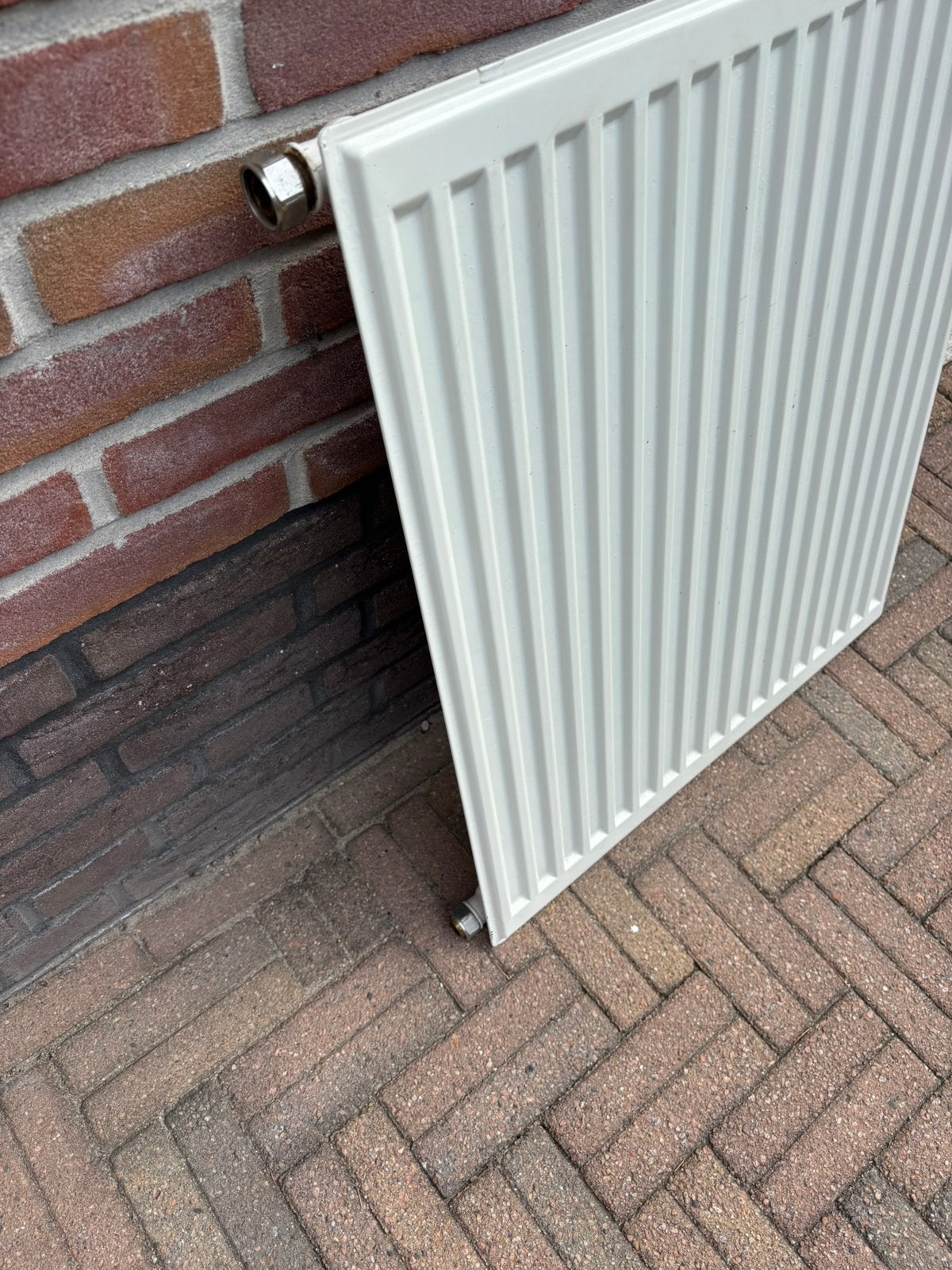 Te koop radiator blad incl steunen, Doe-het-zelf en Verbouw, Verwarming en Radiatoren, Ophalen, 30 tot 80 cm, Radiator, Zo goed als nieuw