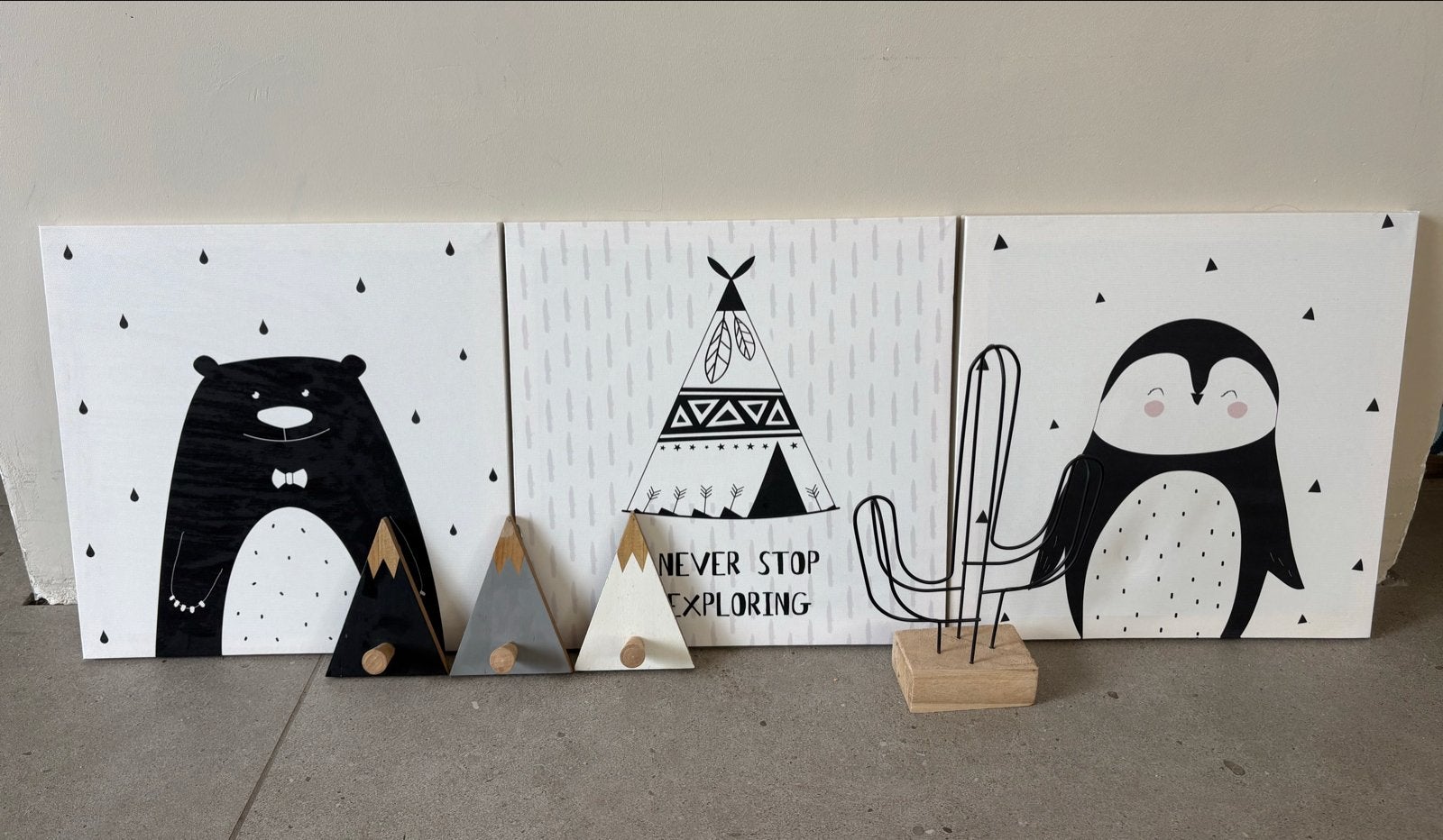 Leuke set voor kinderkamer: schilderijtjes, haakjes, cactus, Gebruikt, Overige merken, Ophalen of Verzenden, Wanddecoratie