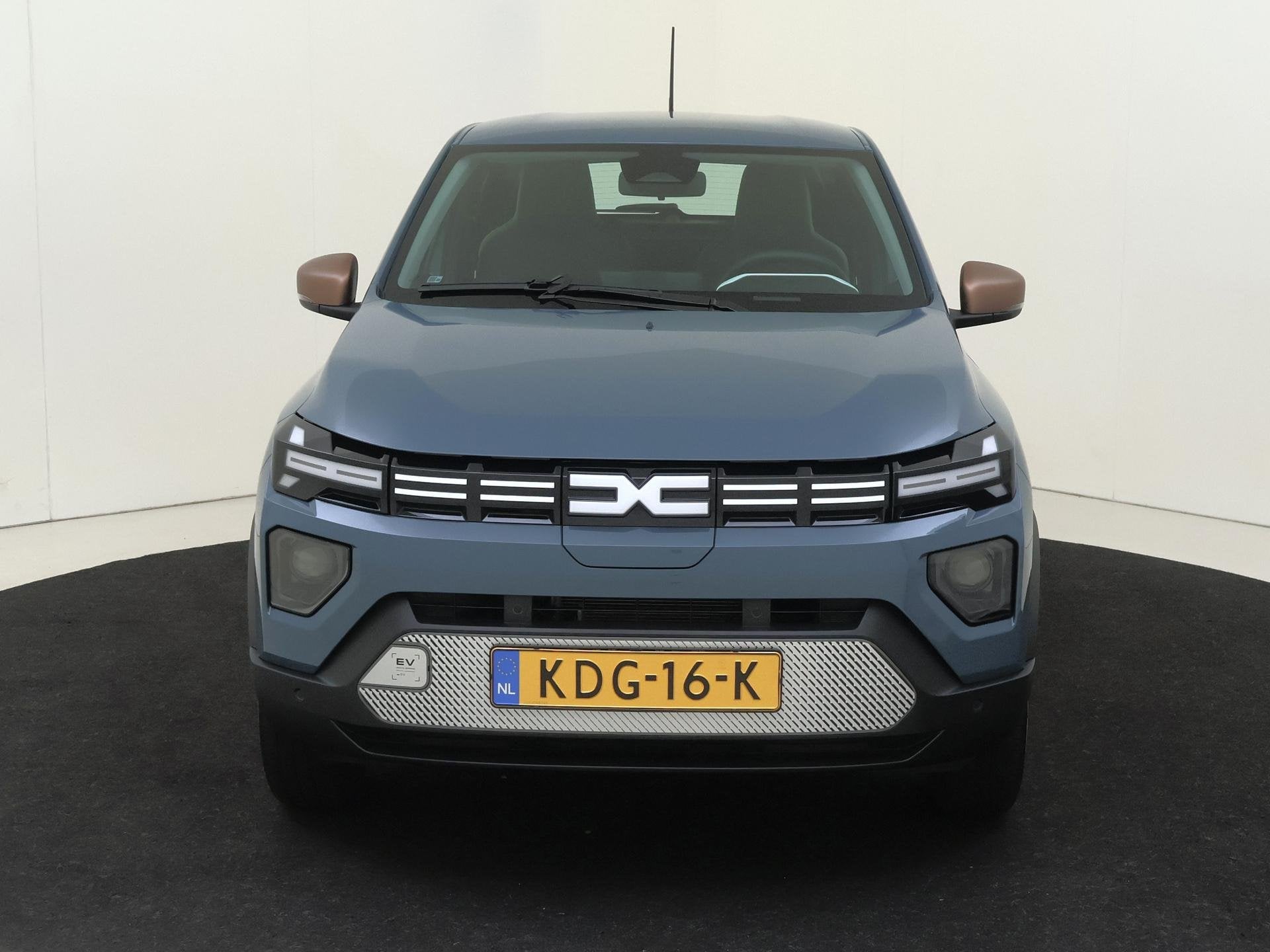 Dacia Spring Expression 70 24.3 kWh Pack Citi | Pack Power |, Auto's, Dacia, 970 kg, Stof, Origineel Nederlands, 270 min