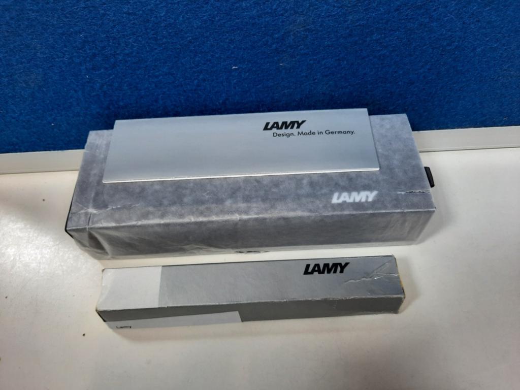 Nieuwe Lamy pen met doosje, Verzamelen, Pennenverzamelingen, Overige merken, Balpen, Nieuw, Met doosje
