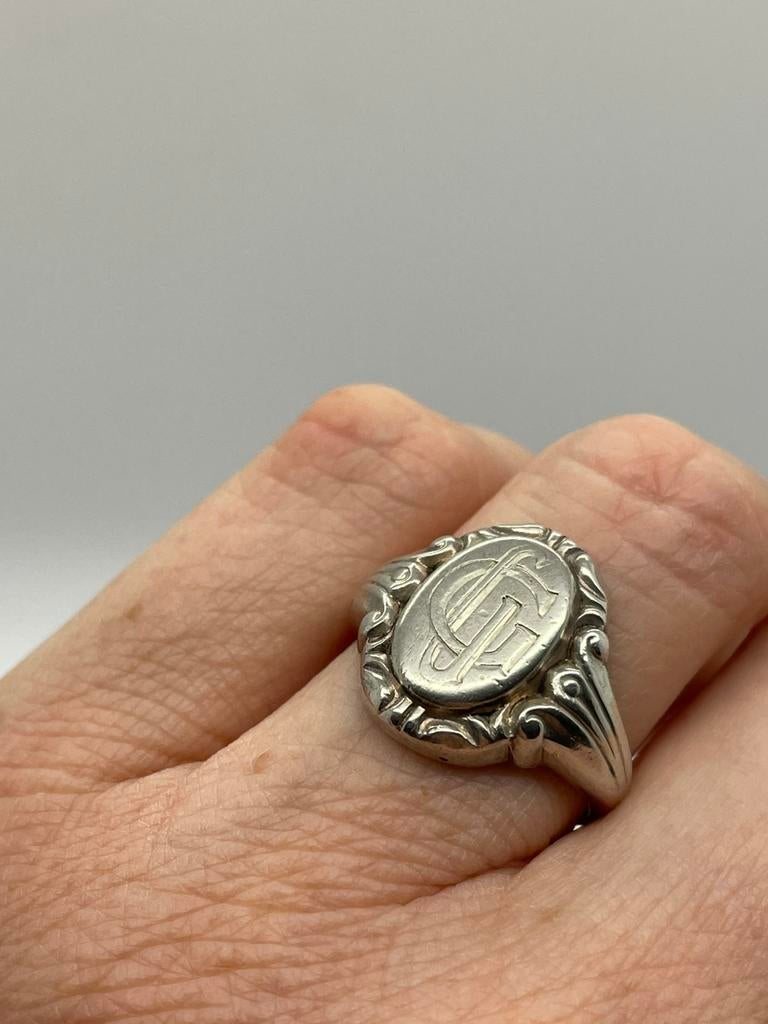 D429 Prachtige zilveren zegelring maat 18, Ophalen of Verzenden, Zilver, Ring