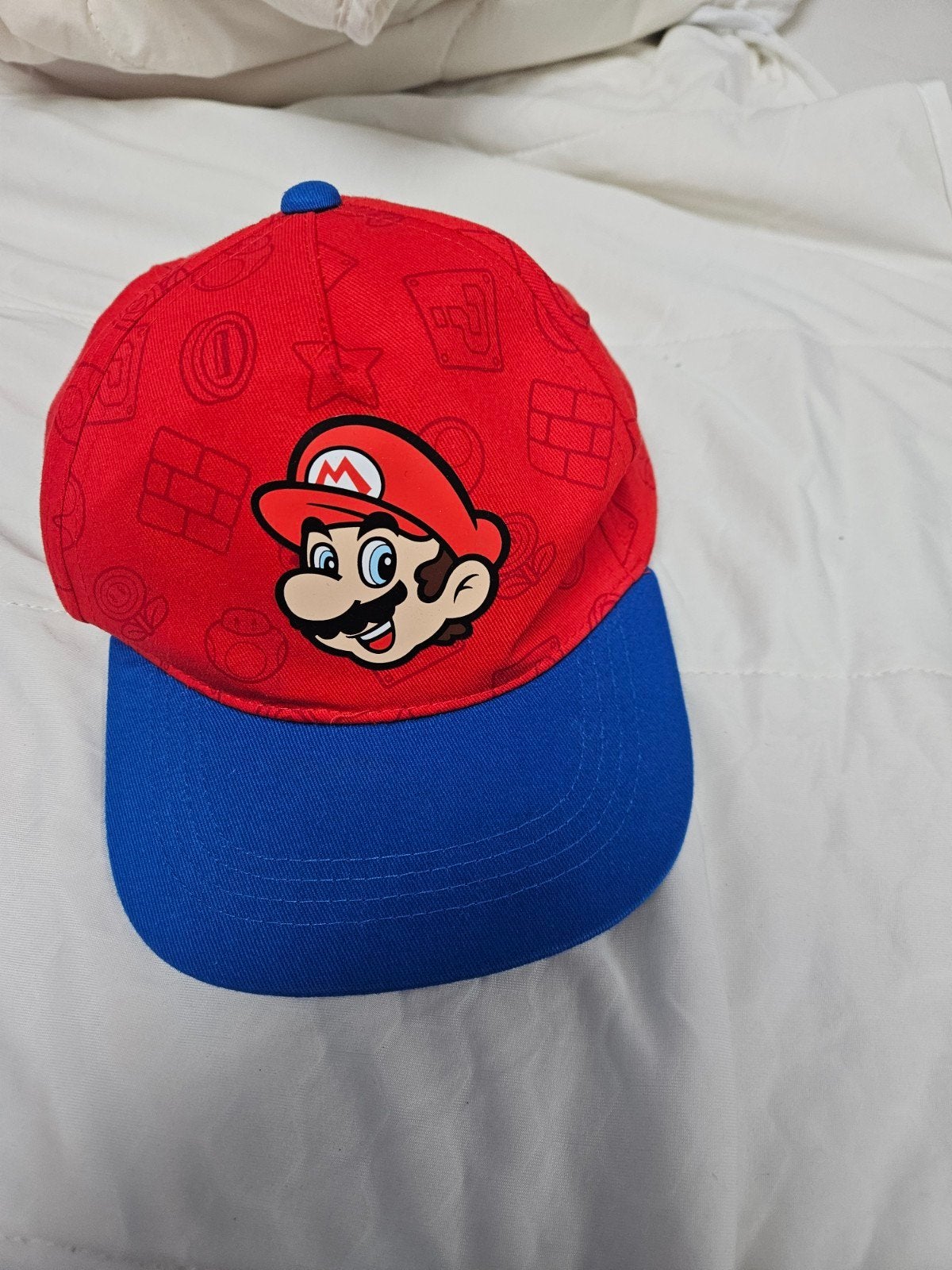 Super Mario Pet - Rood/Blauw - Maat 4-7 jaar, Jongetje of Meisje, Ophalen of Verzenden, Primark, Pet