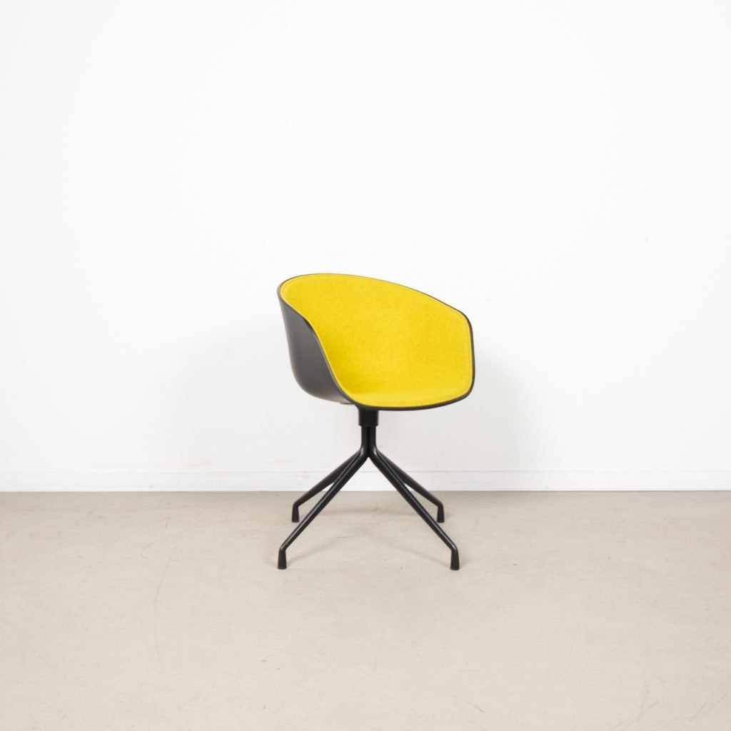 Hay AAC 20 Stoel Geel Stof/Zwart Kunststof - Zwart