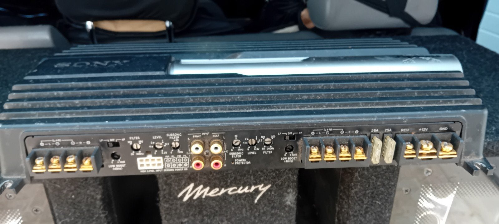 Sony XM-GTR7040 Xplod 4-kanaals versterker 700W Z.G.A.N, Ophalen
