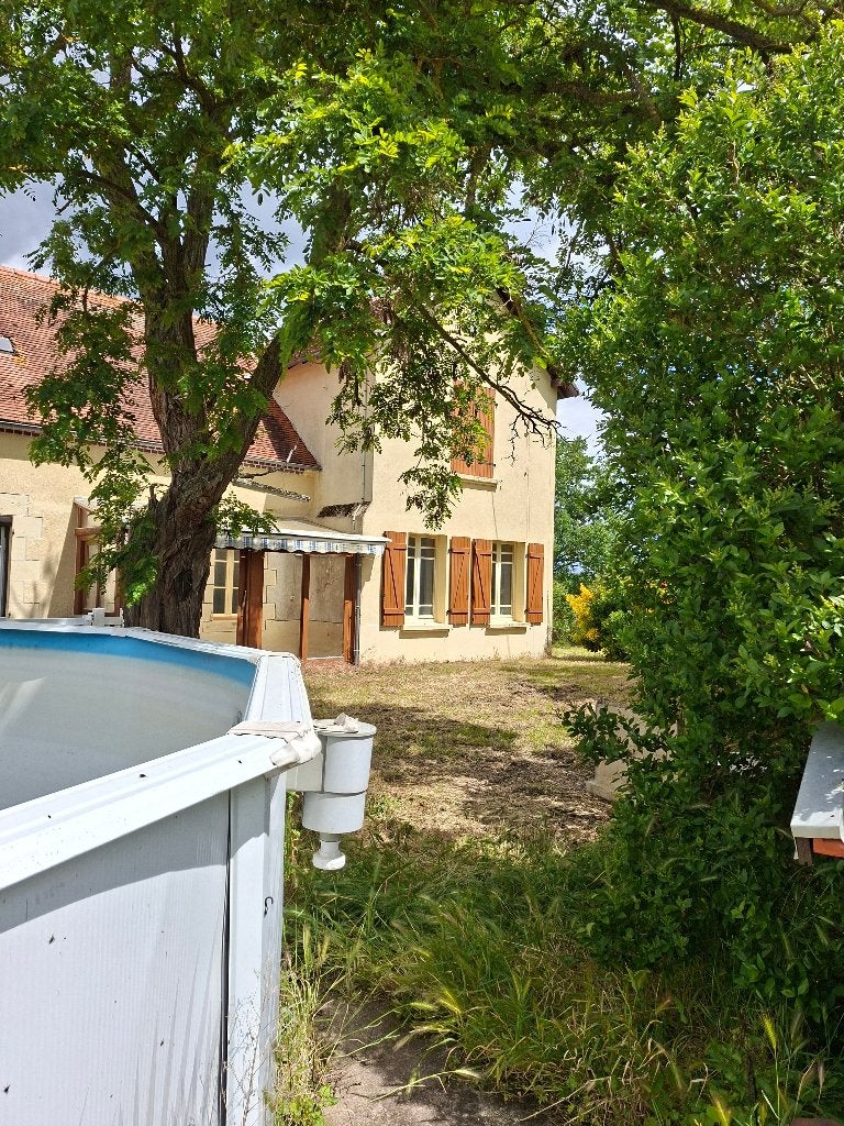 Huis te koop in Frankrijk, Huizen en Kamers, Buitenland, 120 m², Frankrijk, Woonhuis, Buxiere les Mines