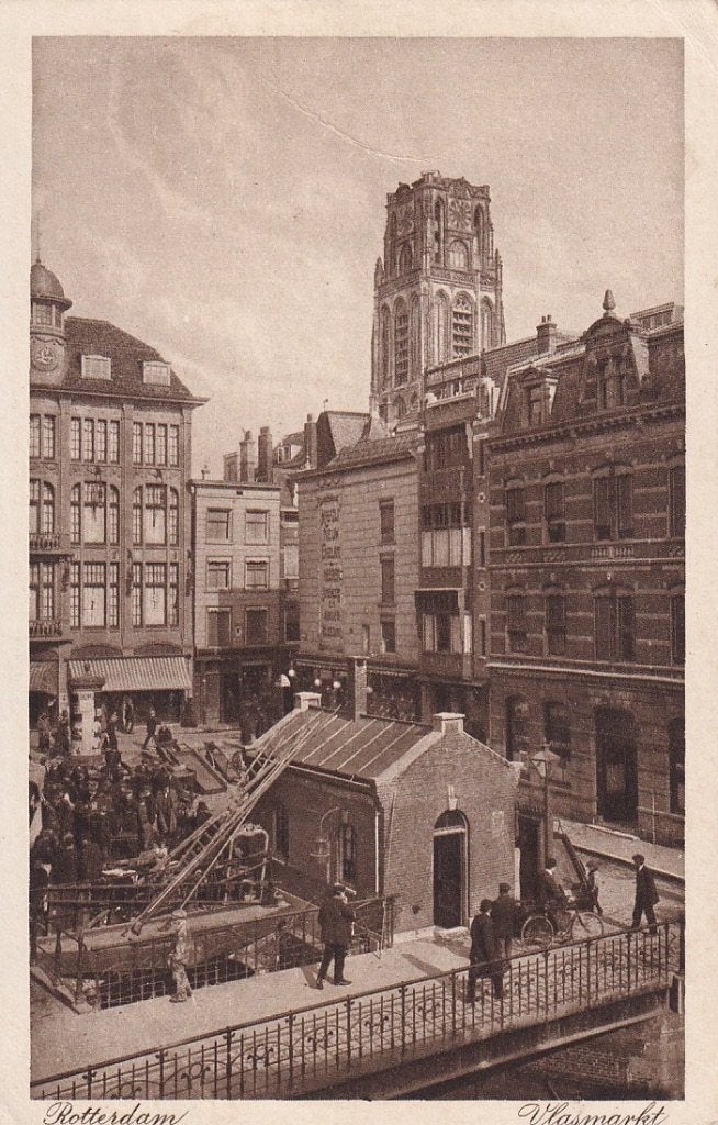 728Y Rotterdam Vlasmarkt, rechts bekende café Melief Bender, Ophalen of Verzenden, Voor 1920, Zuid-Holland