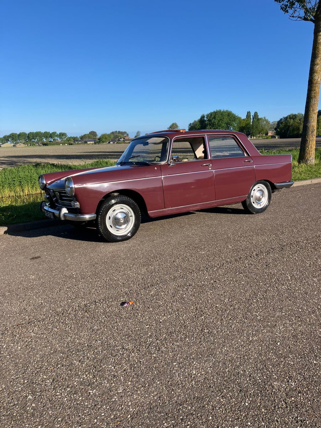 Peugeot 404 1.6 1967 Rood Oldtimer !!, foto 3
