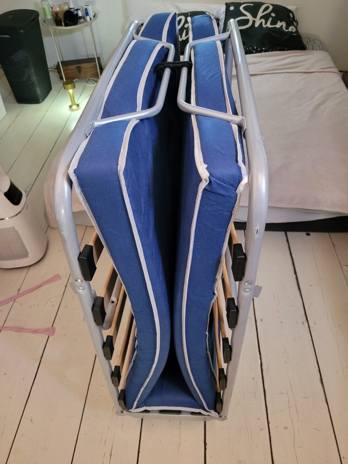 Opvouwbaar logeerbed met matras, Ophalen, Gebruikt, Eenpersoons, Blauw
