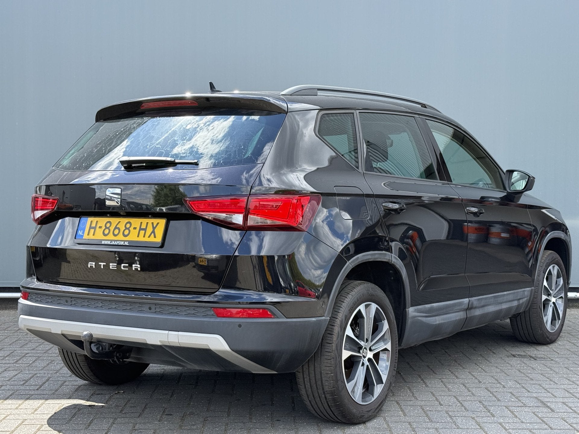 SEAT Ateca BWJ 2020 1.0 EcoTSI 116 PK Style Business Intense, Voorwielaandrijving, Gebruikt, Zwart, Origineel Nederlands