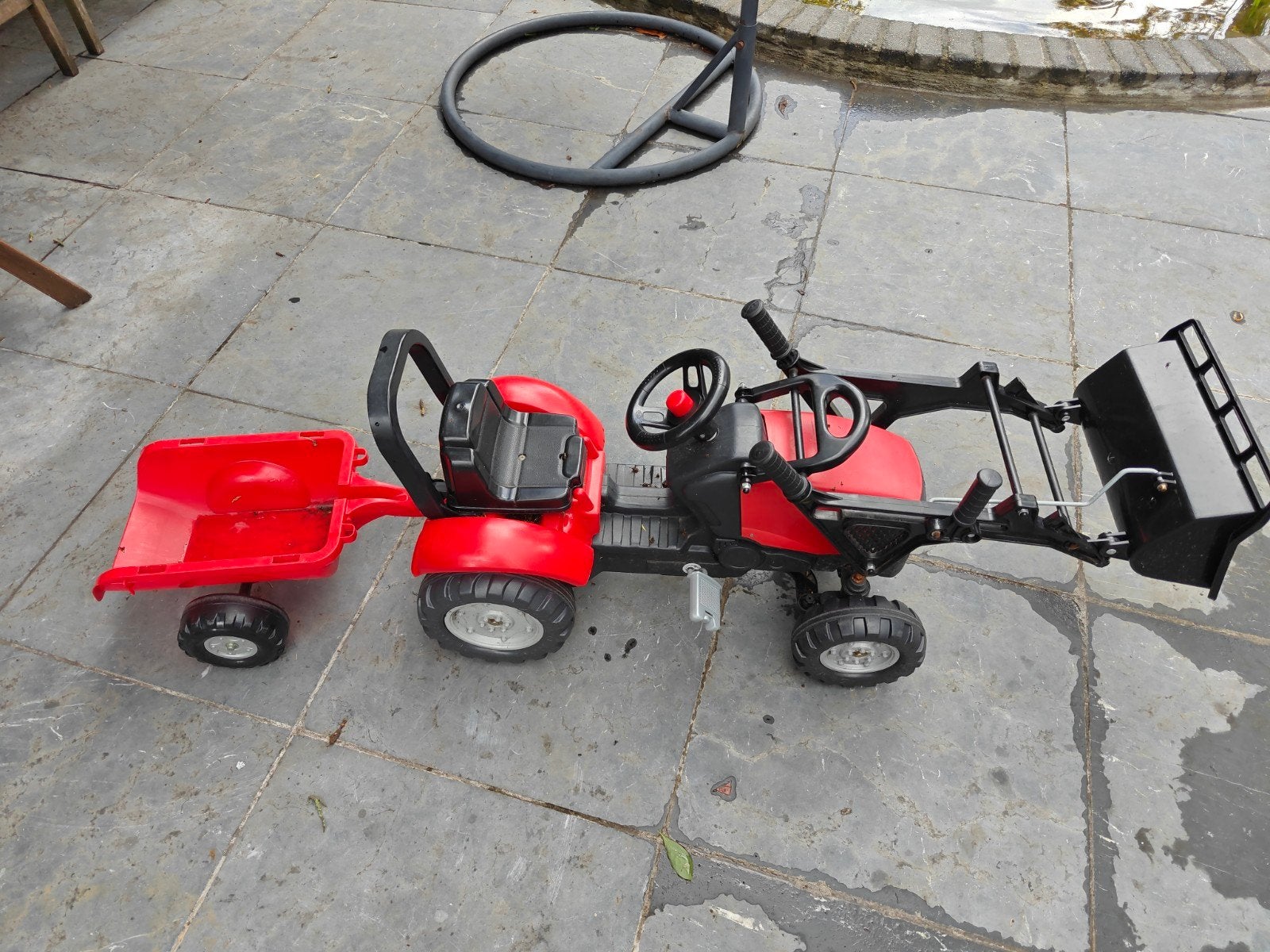 Rode traptractor met aanhanger en voorlader, Kinderen en Baby's, Ophalen, Gebruikt, Trapvoertuig