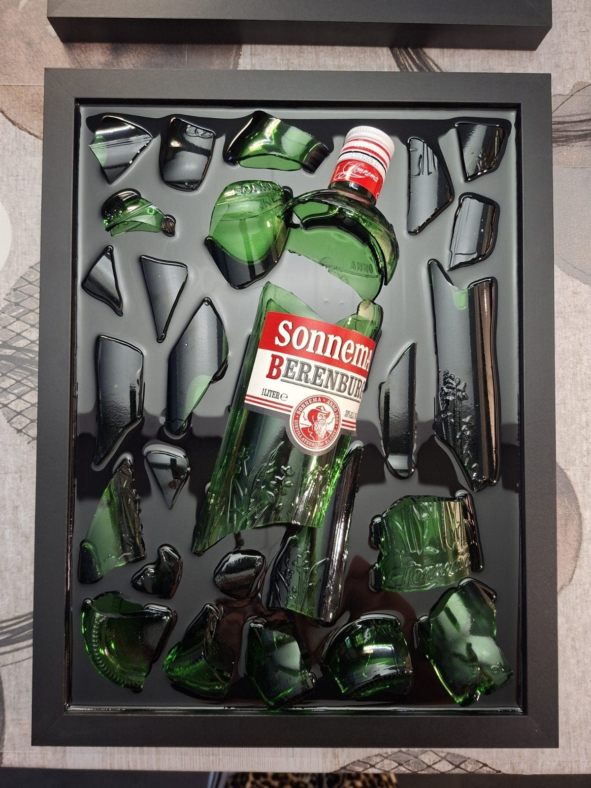 Sonnema Berenburg fles in een lijst 43x33 met Epoxy, Ophalen of Verzenden