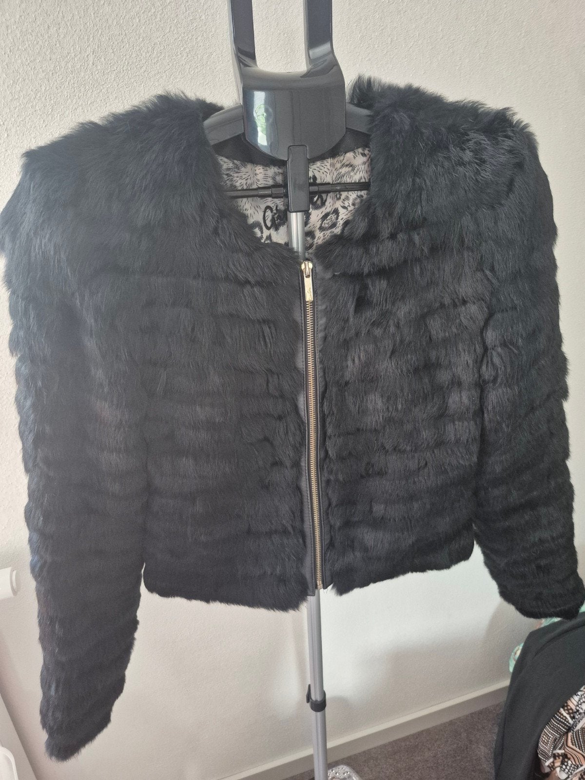 Zwart bontjasje van Ginger, maat M, Kleding | Dames, Jassen | Winter, Maat 38/40 (M), Zwart, Ginger, Ophalen of Verzenden