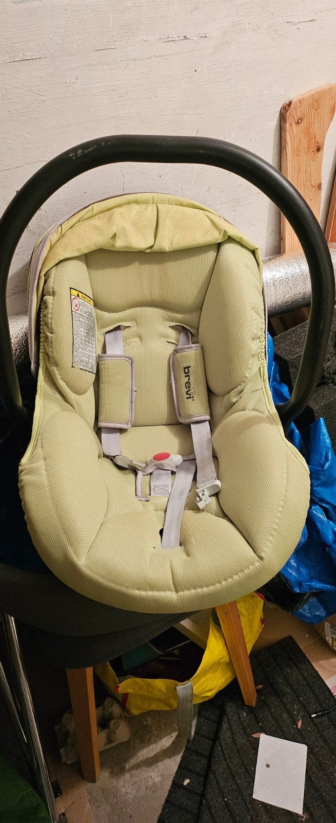 Brevi autostoel 0-13 kg - Zo goed als nieuw, wasbaar, Autogordel, Zo goed als nieuw, 0 t/m 13 kg, Ophalen