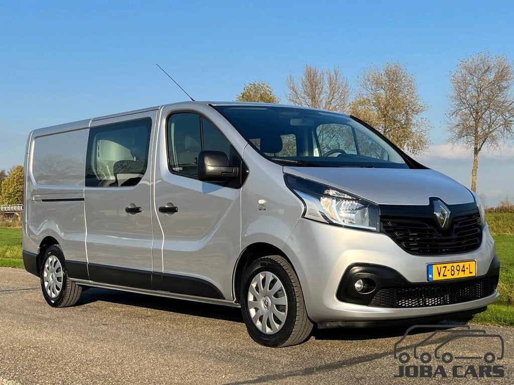 Renault Trafic 1.6 DCI 125 L2/H1 DC 2016 193.218 Km, Auto's, Bestelauto's, Voorwielaandrijving, Gebruikt, 4 cilinders, 2000 kg