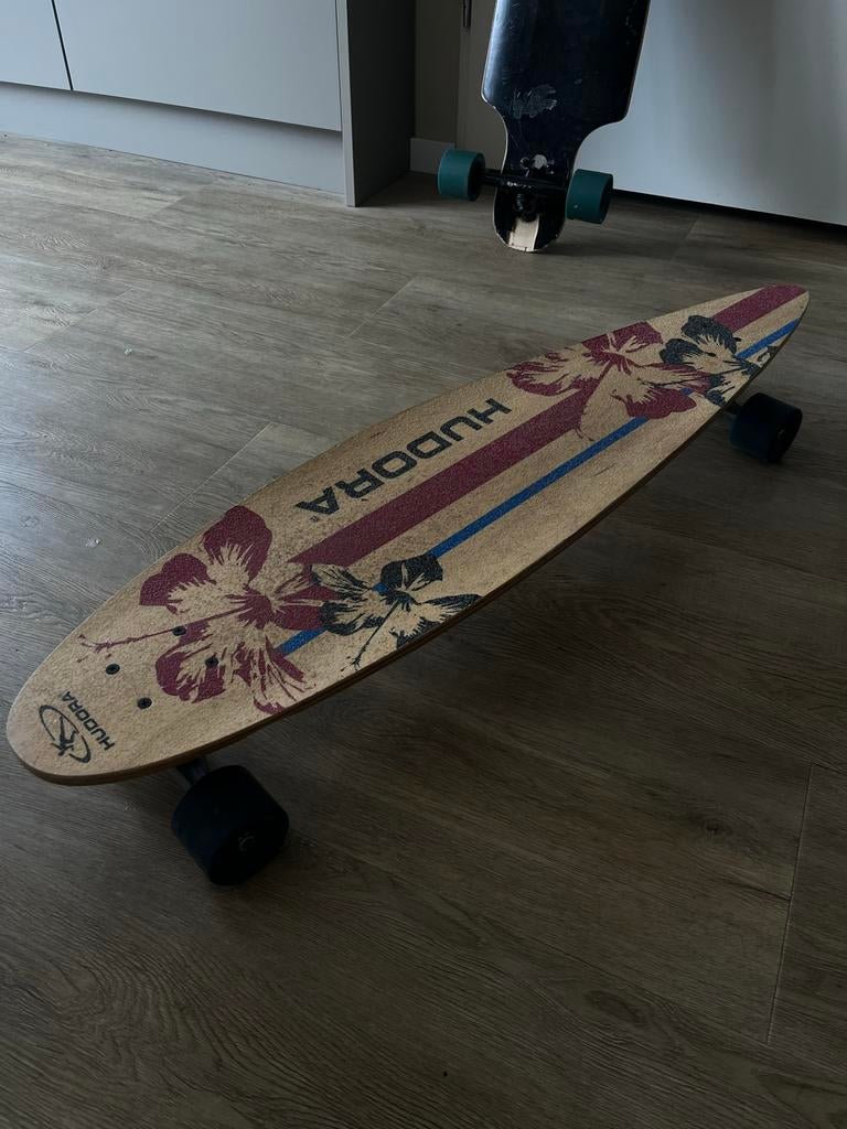 Hudora longboard met bloemenprint, Sport en Fitness, Skateboarden, Ophalen of Verzenden, Gebruikt, Skateboard, Longboard