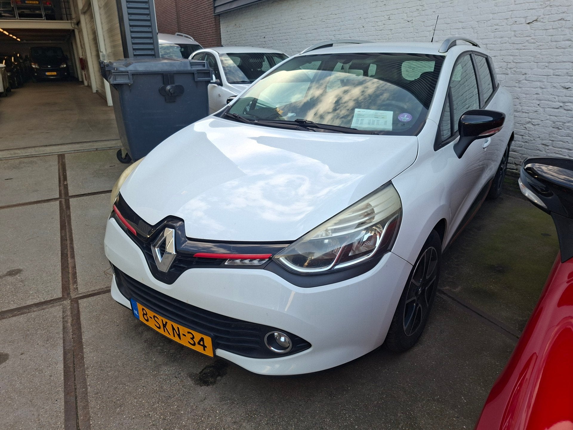 Renault Clio Estate 0.9 TCe Expression Distributie defect, Auto's, Voorwielaandrijving, Stof, Zwart, Wit