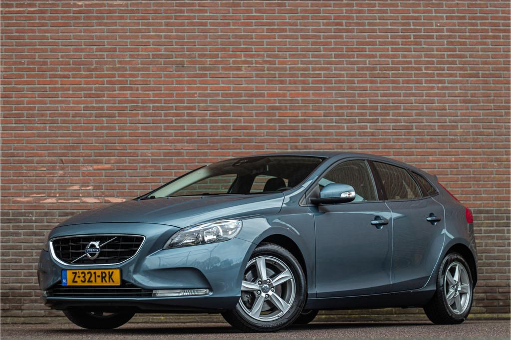 Volvo V40 T4 180pk Geartronic, 106.000km, PDC, Trekhaak, Air, Stof, Gebruikt, Zwart, 4 cilinders