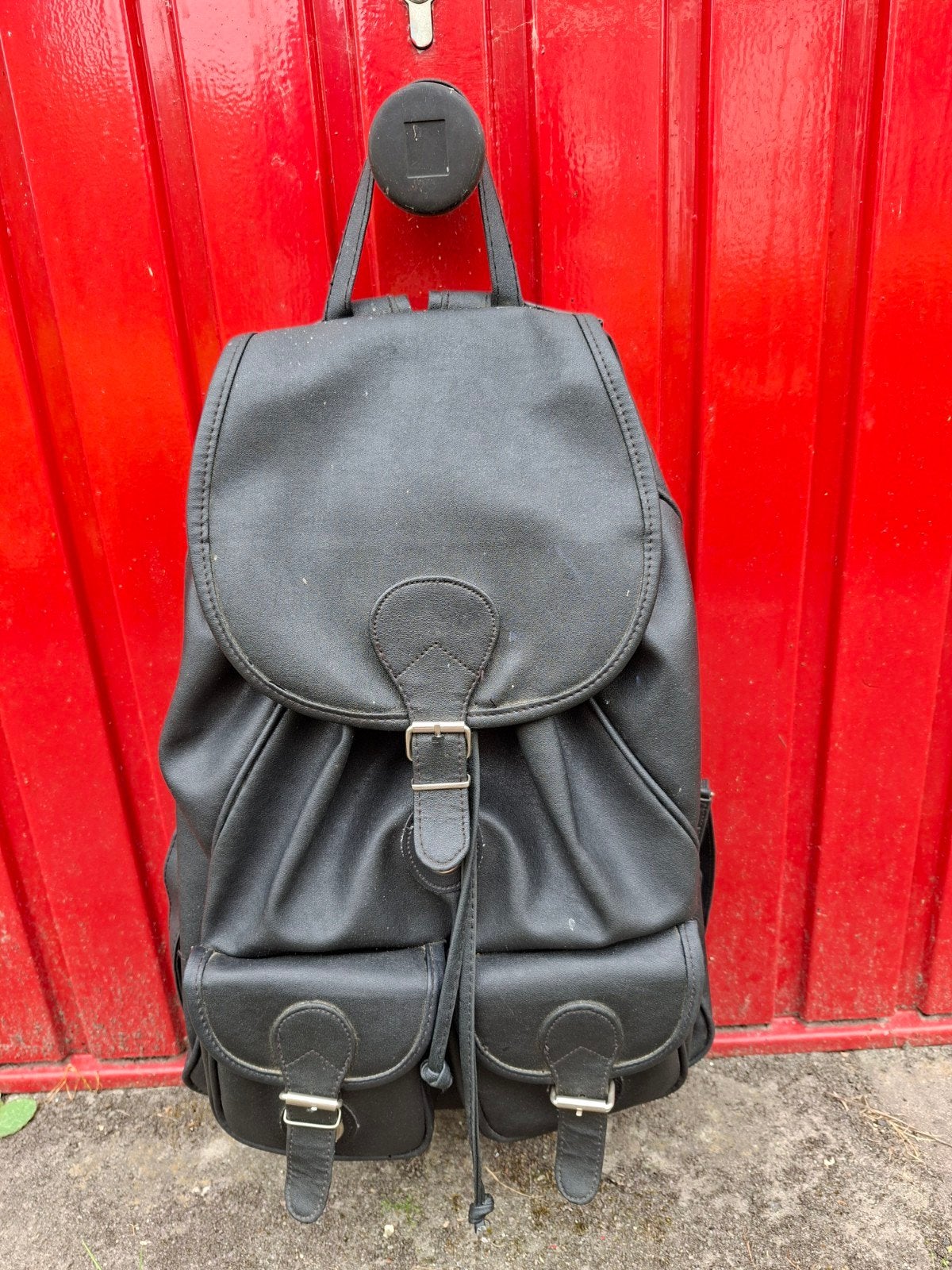 Zwarte rugtas, Sieraden, Tassen en Uiterlijk, Tassen | Rugtassen, Ophalen, Zo goed als nieuw, Overige merken, 30 tot 45 cm