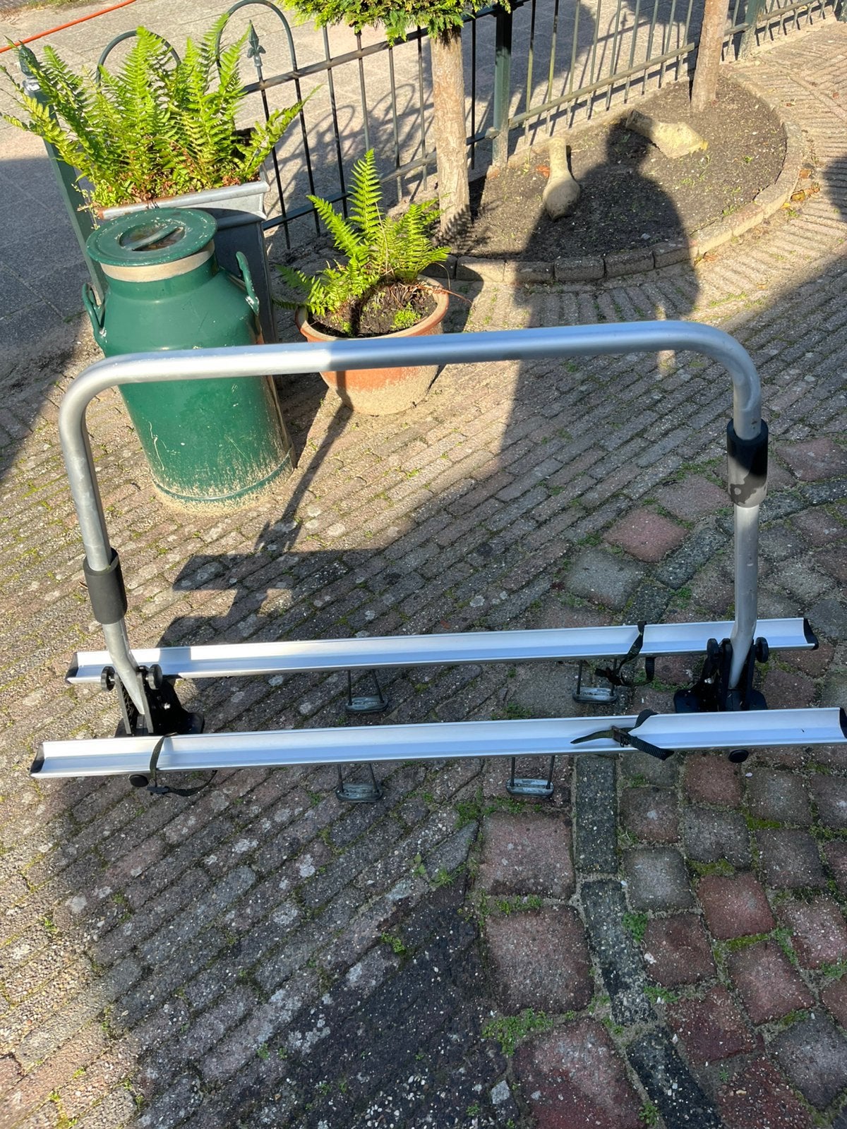 Uebler fietsendrager voor caravan/paardentrailer, Ophalen, 2 fietsen, Gebruikt, Brede banden