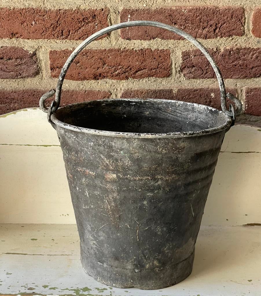 Brocante oud zinken emmertje sleets zwart, Antiek en Kunst, Ophalen of Verzenden