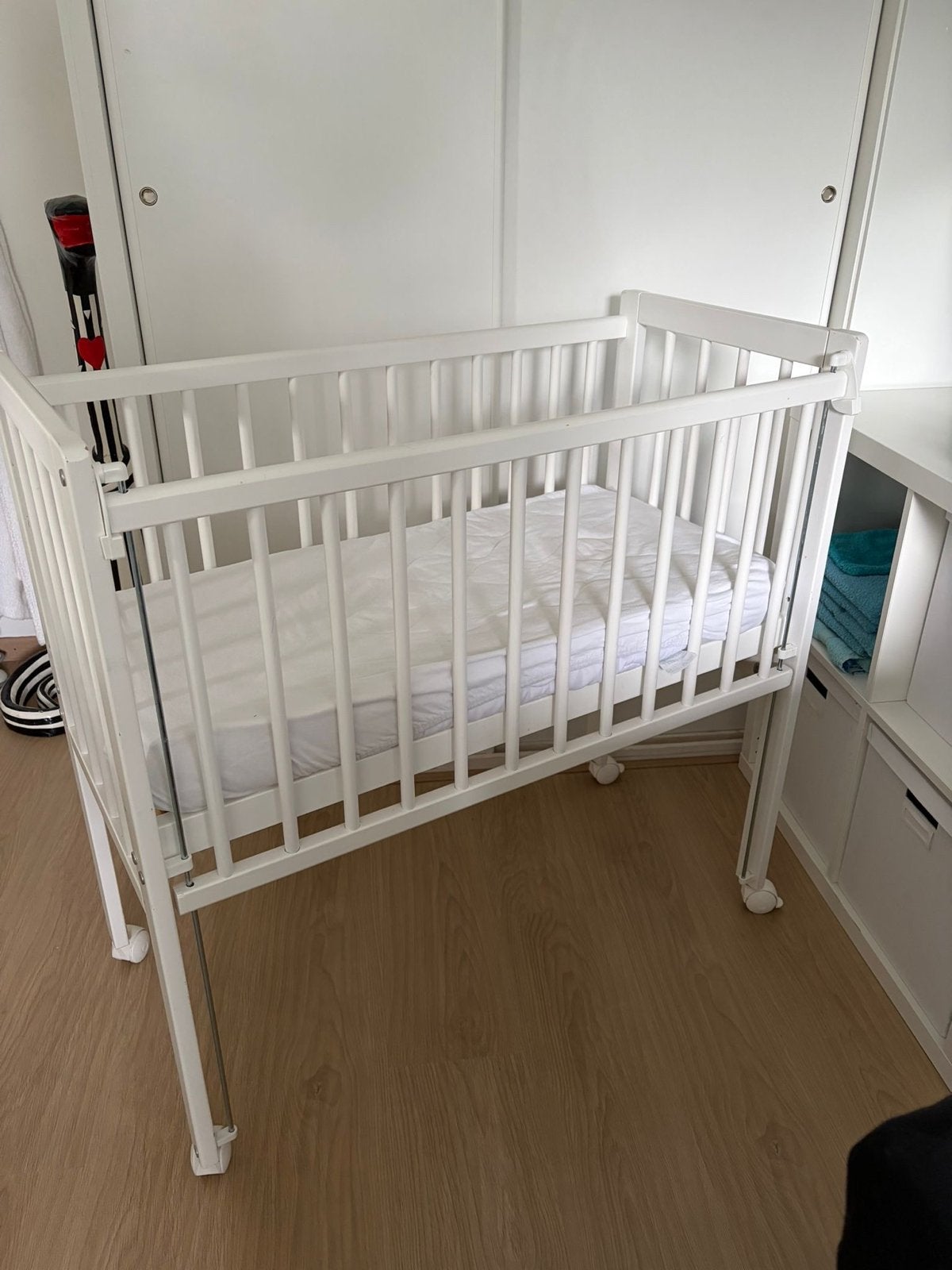 Witte co-sleeper wieg met matras, Ophalen, Gebruikt, Wieg