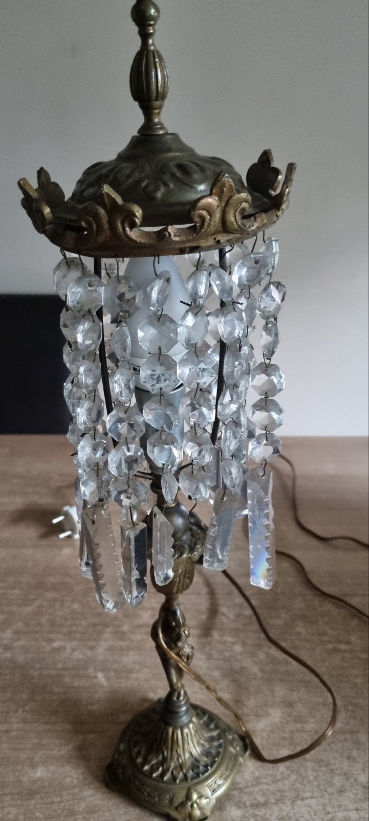 Antieke tafellamp met kristallen hangers, Antiek en Kunst, Ophalen of Verzenden