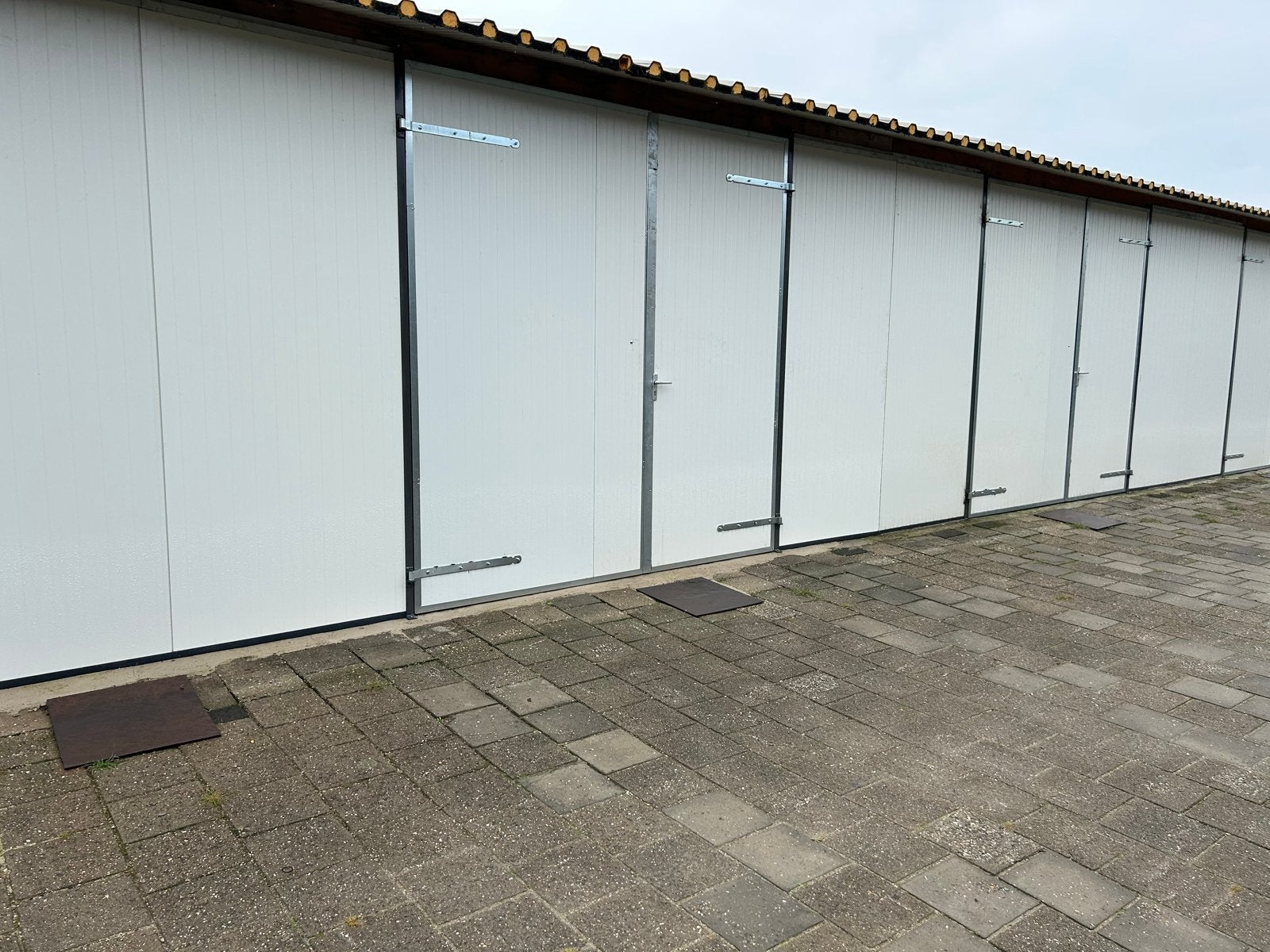 Opslagruimte 60 m2 met brede deur, Tuin en Terras, Ophalen of Verzenden, Gebruikt, Metaal, Overige typen