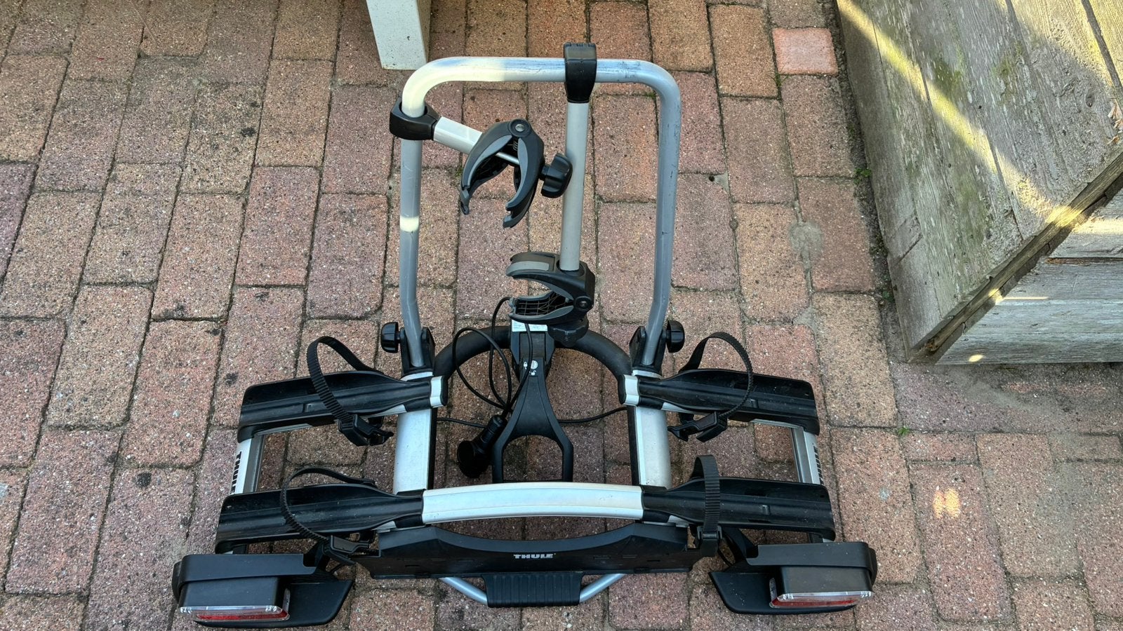 Thule Euroway 921 kantelbare fietsendrager, Ophalen, Gebruikt, Elektrische fiets, 2 fietsen