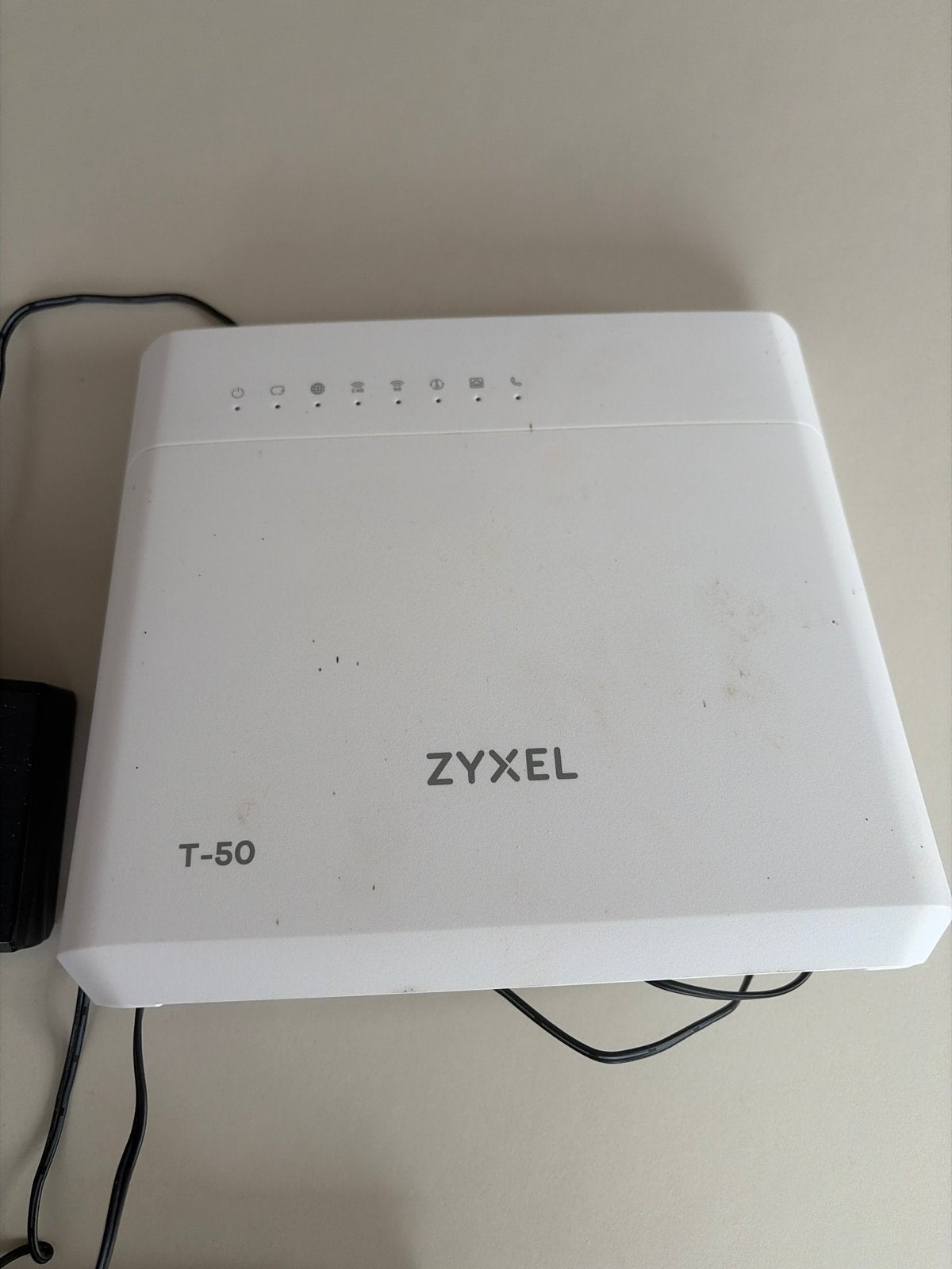 Gratis Zyxel T-50 modem/router, Computers en Software, Ophalen of Verzenden, Gebruikt, Router met modem
