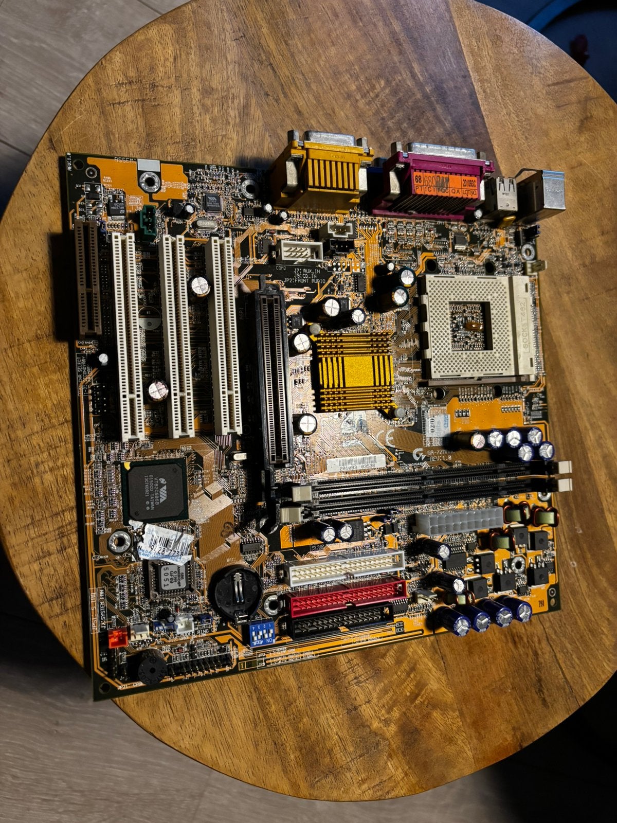 Gigabyte GA-7ZMMHC, Computers en Software, Ophalen of Verzenden, Zo goed als nieuw