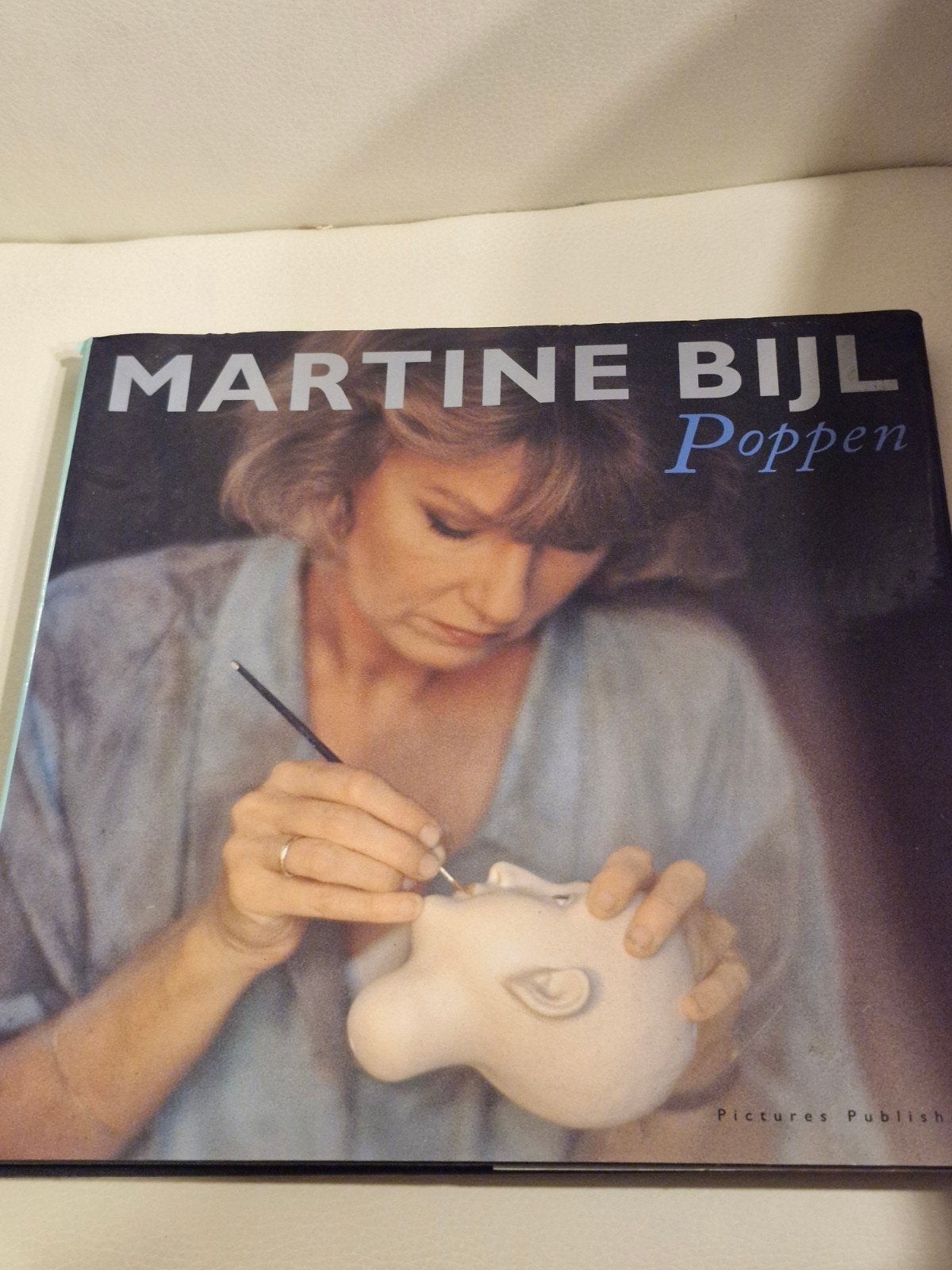 Martine Bijl Poppen - Boek over poppen maken, Ophalen of Verzenden, Zo goed als nieuw, Overige onderwerpen, Martine Bijl
