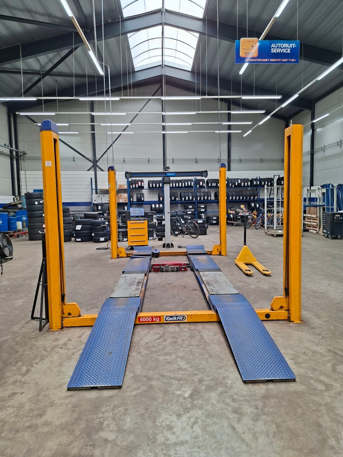 hefbrug 4 koloms Koni 4000kg uitlijn brug 515cm rijbaan, Auto diversen, Ophalen