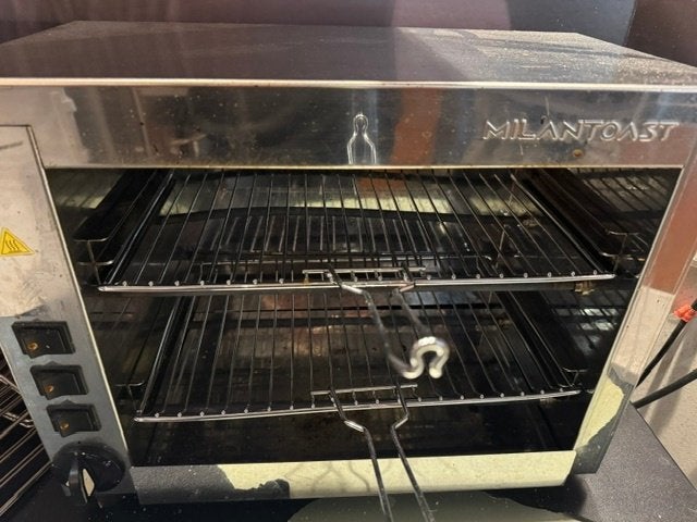 Tosti ijzer 6 tangs, Ophalen