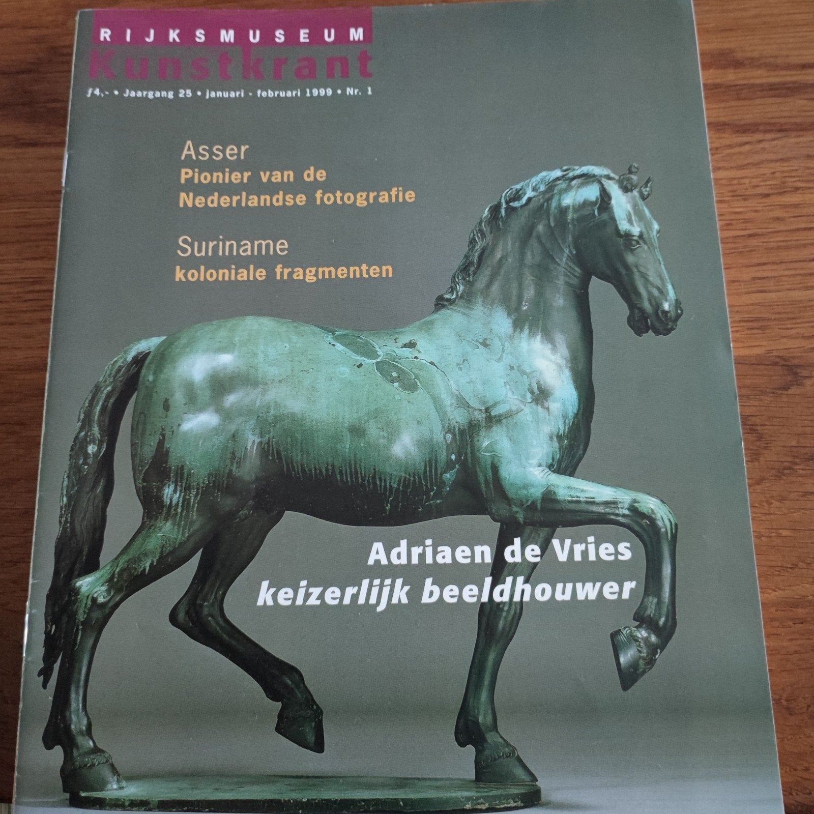Rijksmuseum Kunstkrant - Jaargang 25, Boeken, Ophalen of Verzenden, Gelezen