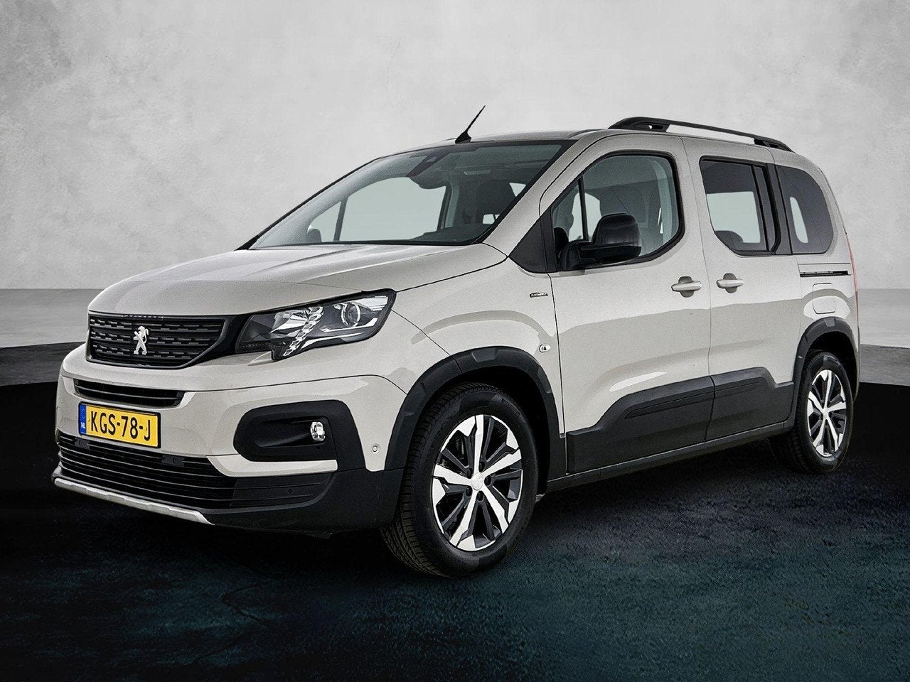 Peugeot Rifter 1.2 130pk GT-Line Automaat | Apple Carplay/An, Auto's, Automaat, Gebruikt, 1199 cc, LED verlichting