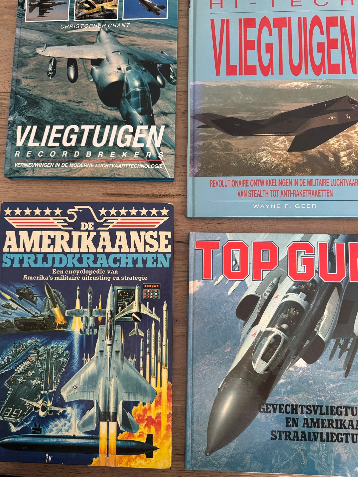 4 boeken over vliegtuigen en Amerikaanse strijdkrachten, Ophalen of Verzenden, 1945 tot heden, Gelezen, Luchtmacht
