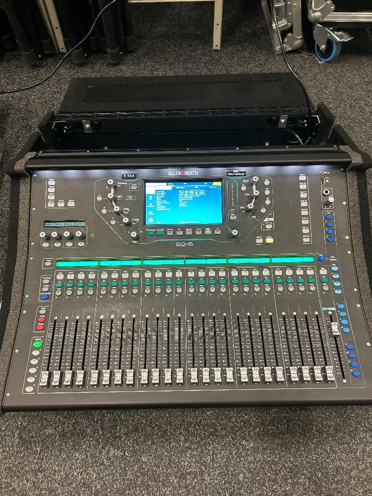 Allen & Heath SQ6 - met plugins - nette staat, Muziek en Instrumenten, Mengpanelen, Ophalen of Verzenden, Zo goed als nieuw, 20 kanalen of meer