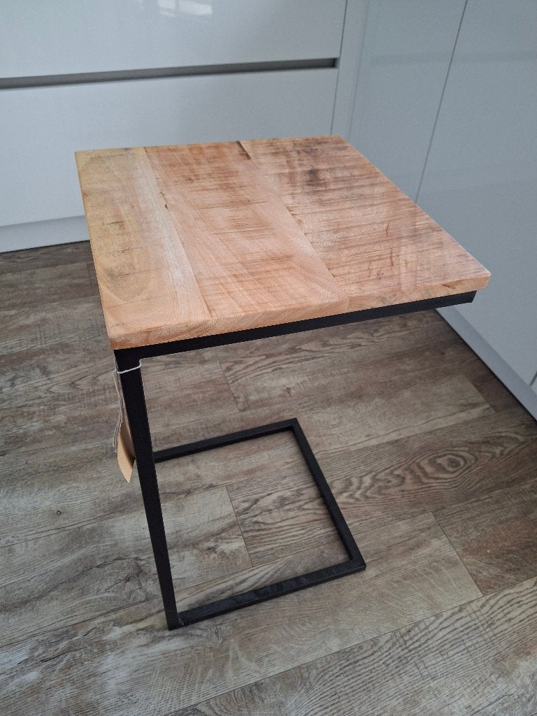 Loods 5 Bijzettafel – Industrieel Hout & Metaal, Huis en Inrichting, Tafels | Bijzettafels, Ophalen, Minder dan 55 cm, Vierkant