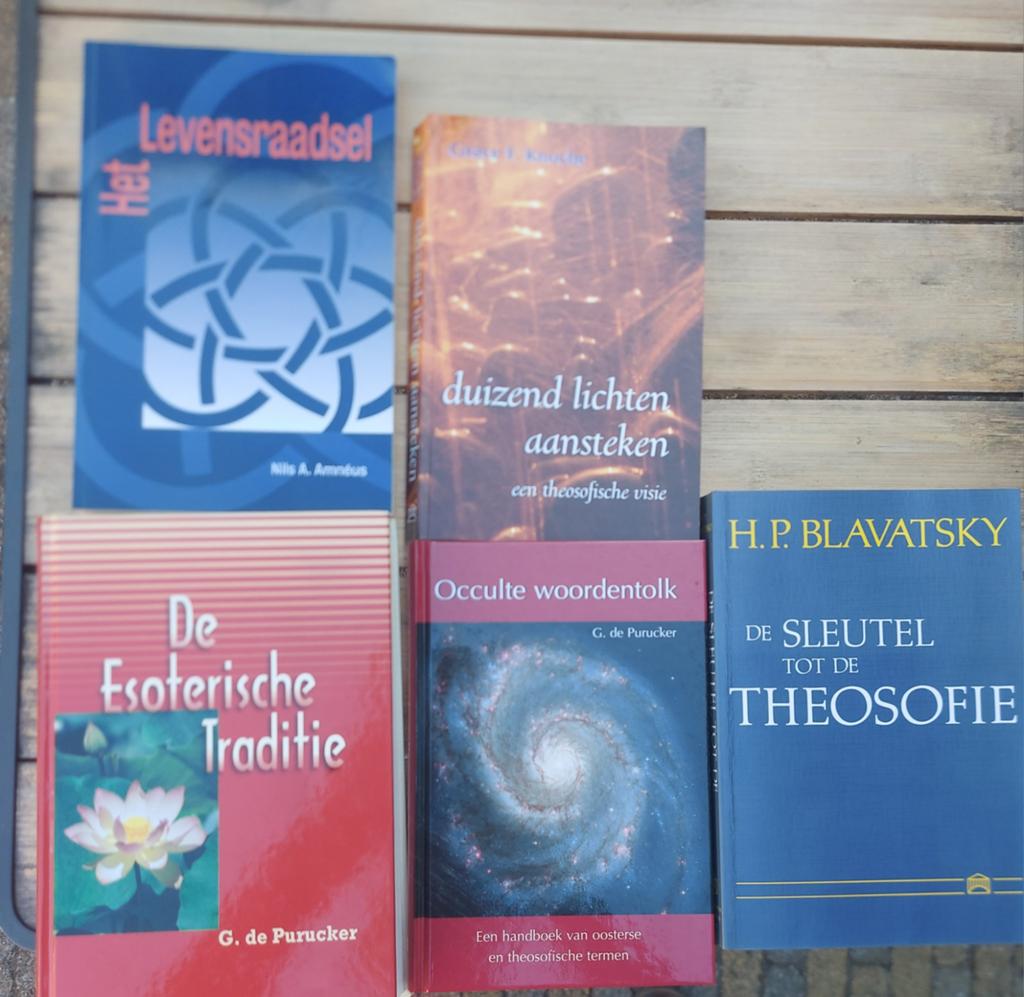 Theosofie., Boeken, Ophalen of Verzenden, Zo goed als nieuw, Spiritualiteit algemeen, Overige typen