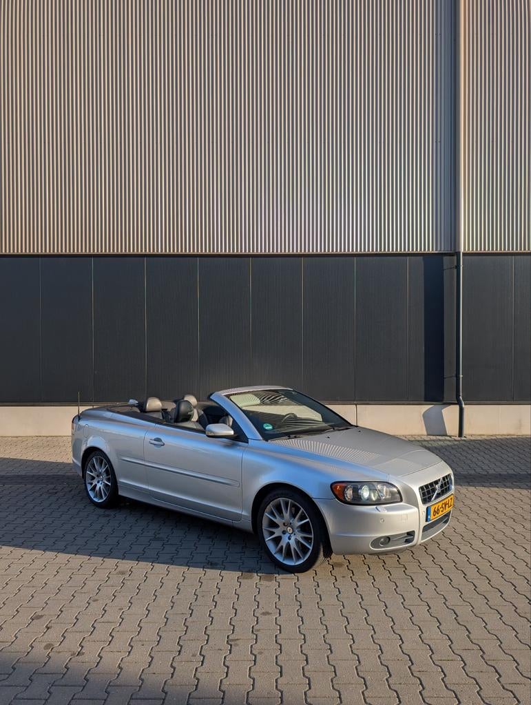 Volvo C70 2.5 T5 Geartronic 2006 Grijs, C70, Zwart, Cabriolet, 4 stoelen