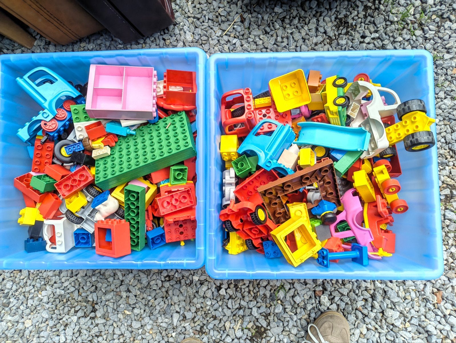 Twee kisten vol LEGO Duplo, inclusief veel auto's, Ophalen, Gebruikt, Meerdere sets, Duplo