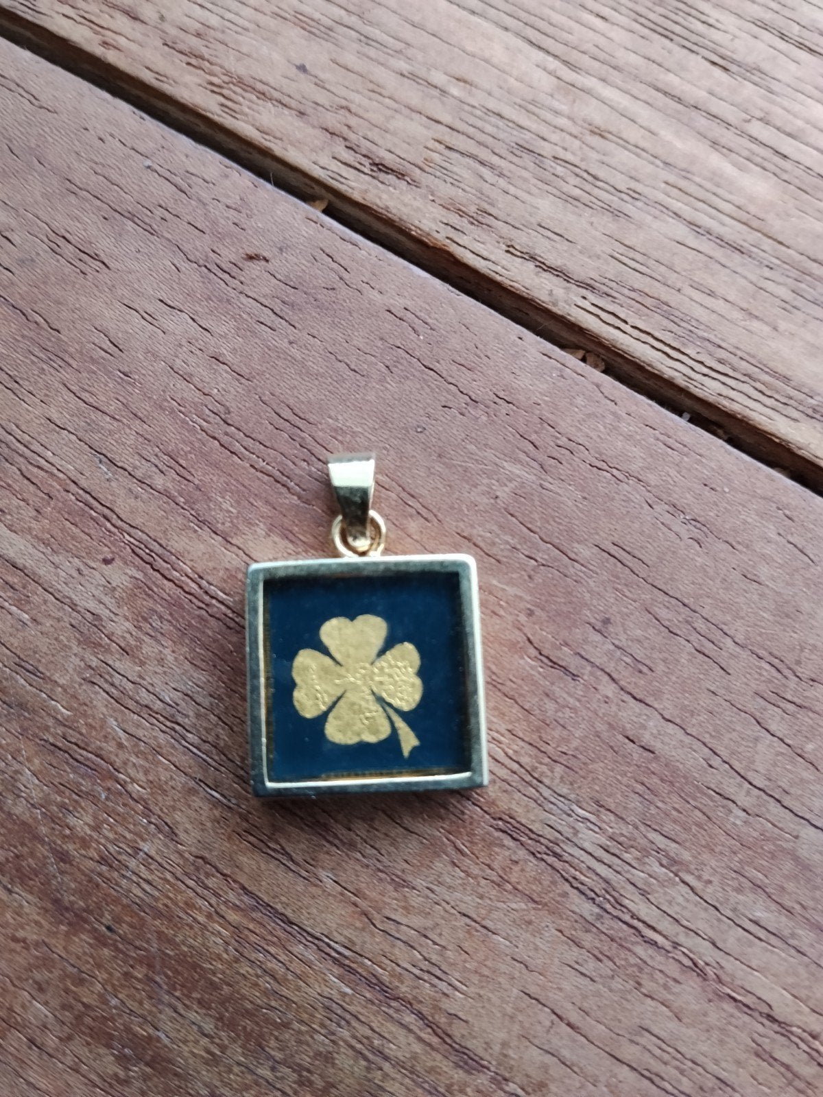 14k Gouden Klavertje Vier Hanger, Ophalen of Verzenden