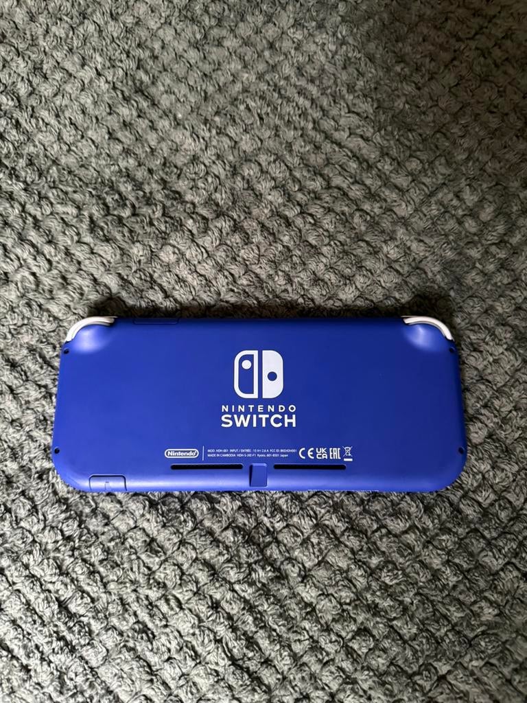 Nintendo Switch Lite + 5 games – in goede staat, Spelcomputers en Games, Spelcomputers | Nintendo Switch Lite, Ophalen, Zo goed als nieuw